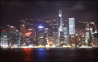 Die Skyline von Hong Kong bei Nacht