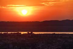 Der Ausblick auf Mandalay und den Irrawaddy bei Sonnenuntergang von der Sutaungpyei-Pagode