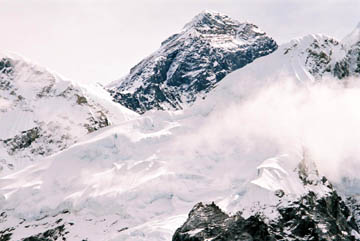 Mount Everest von Kala Patar aus - der mit 8.848m höchste Berg der Erde