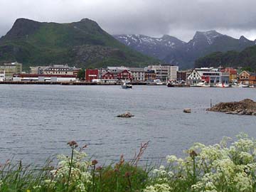 Blick auf Svolvaer, Lofoten, Norwegen