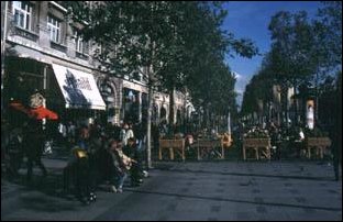 Strassencafees an der Champs, Paris