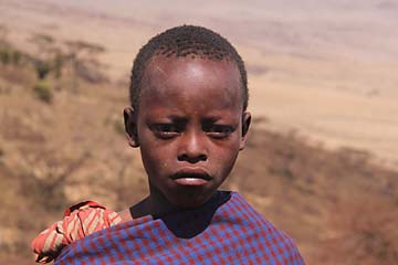 Ein Massai Junge im Ngorongoro Nationalpark