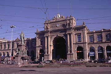 der Hauptbahnhof von Zürich in der Schweiz